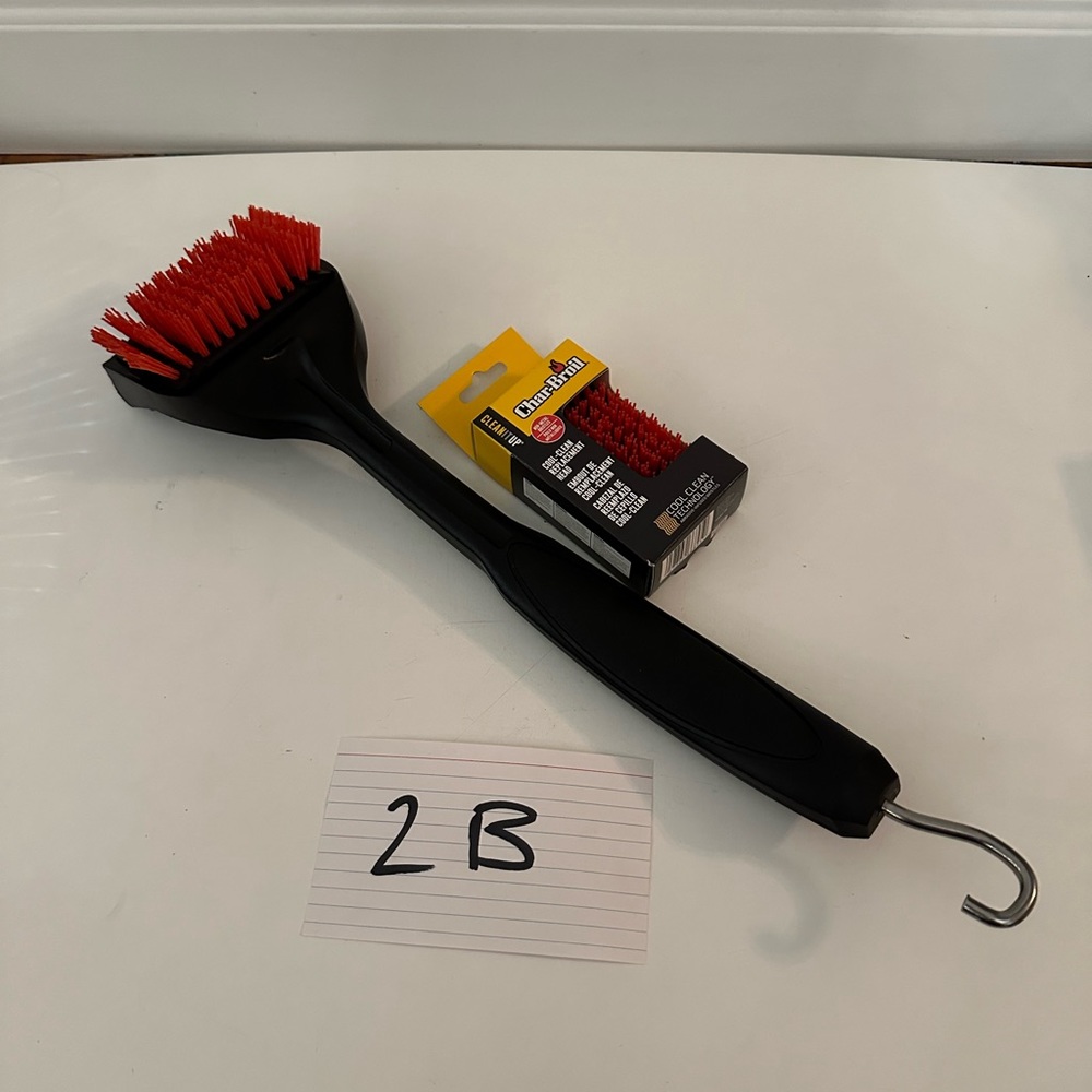 Char-Broil 8666894 Safer Replaceable Head Nylon Bristle Grill brush